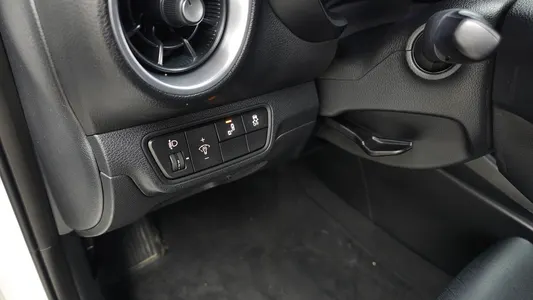 Kia K3 2 1.6 2023 18