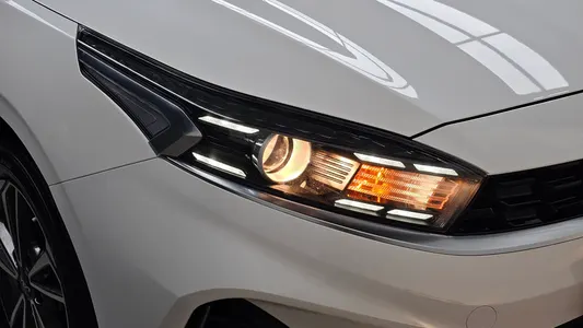 Kia K3 2 1.6 2023 23