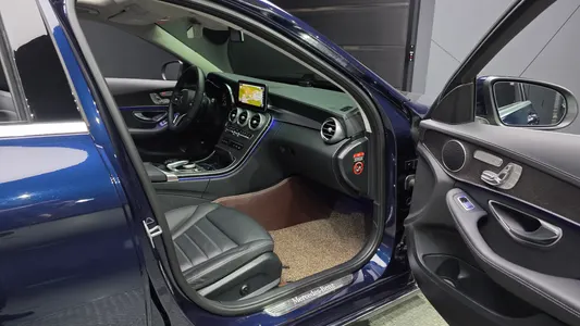 Mercedes-Benz C-Class W205 C220 d 4MATIC 2019 10