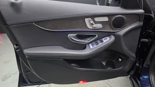 Mercedes-Benz C-Class W205 C220 d 4MATIC 2019 24