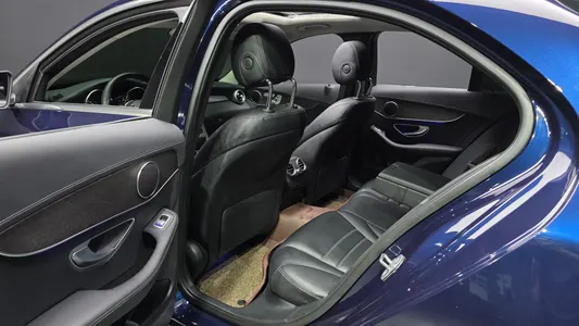 Mercedes-Benz C-Class W205 C220 d 4MATIC 2019 26