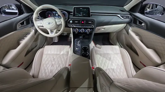 Genesis G70 2.0T 2020 7