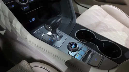 Genesis G70 2.0T 2020 9