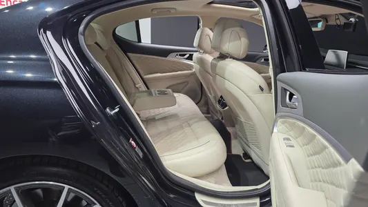 Genesis G70 2.0T 2020 11