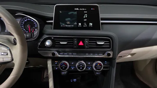 Genesis G70 2.0T 2020 13