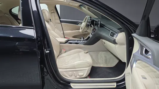 Genesis G70 2.0T 2020 26