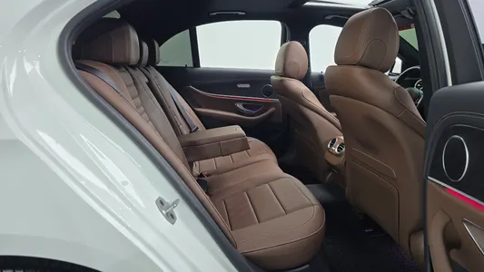 Mercedes-Benz E-Class W213 E250 AMG Line 2022 10