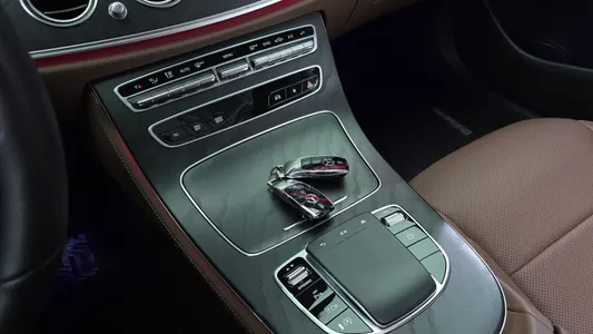 Mercedes-Benz E-Class W213 E250 AMG Line 2022 27