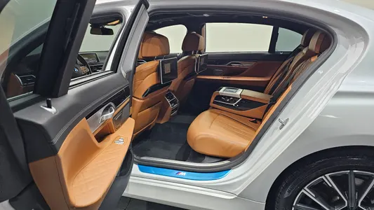 BMW 7 Series (G11) 740Li xDrive M 2021 11