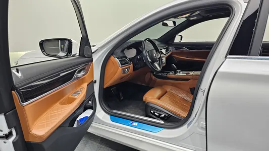 BMW 7 Series (G11) 740Li xDrive M 2021 10