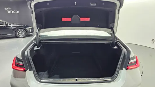 BMW 7 Series (G11) 740Li xDrive M 2021 20