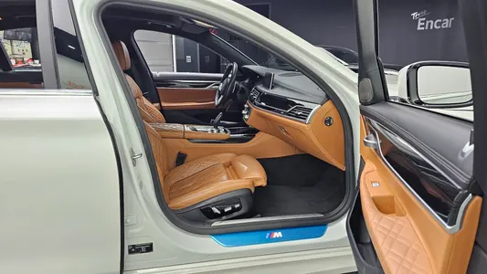 BMW 7 Series (G11) 740Li xDrive M 2021 26