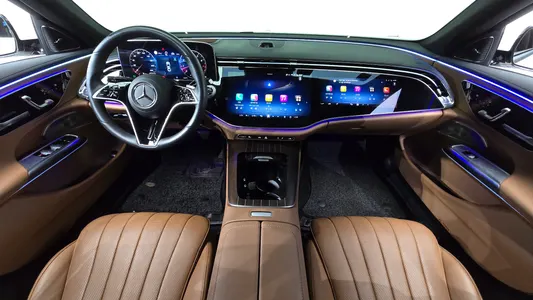 Mercedes-Benz E-Class W214 E300 4MATIC 2024 7