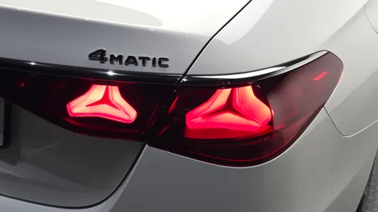 Mercedes-Benz E-Class W214 E300 4MATIC 2024 23