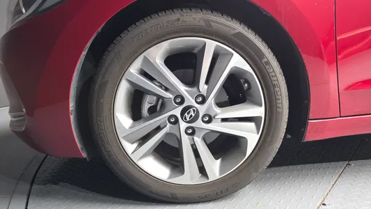 Hyundai AD 1.6 GDI 2016 5