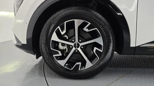 Kia 5 2WD 2023 5
