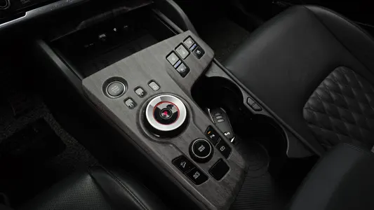 Kia 5 2WD 2023 9