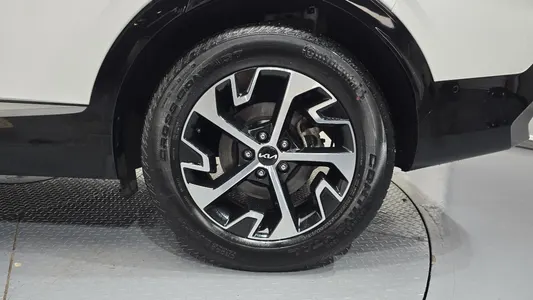 Kia 5 2WD 2023 21
