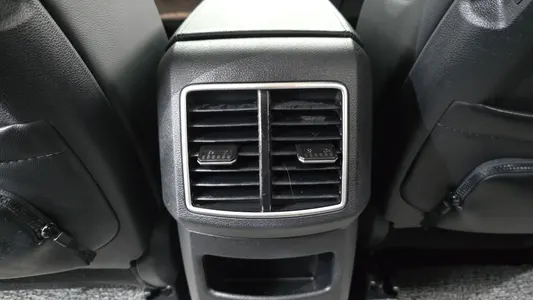 Kia 5 2WD 2023 33