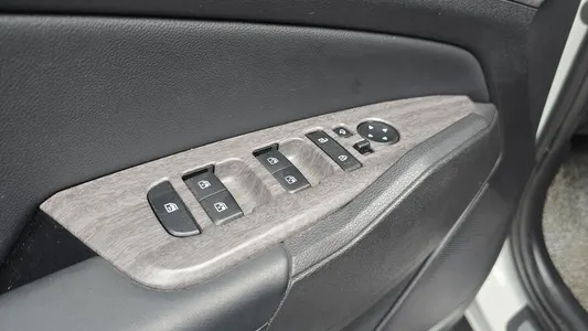 Kia 5 2WD 2023 30