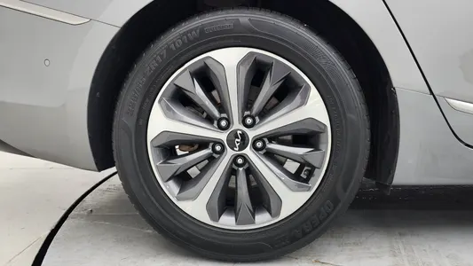 Kia K8 2023 5