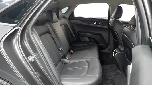 Kia K5 3 2021 11