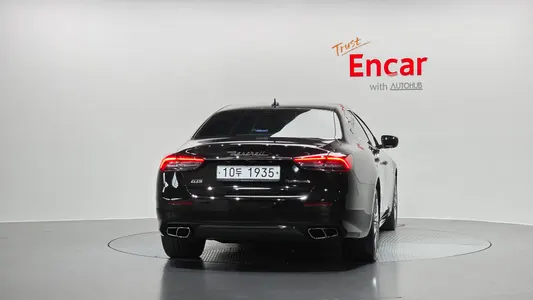Maserati 콰트로포르테 GTS 3.8 V8 2018 4