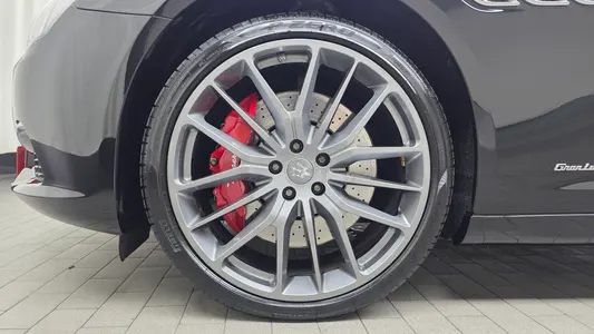 Maserati 콰트로포르테 GTS 3.8 V8 2018 5