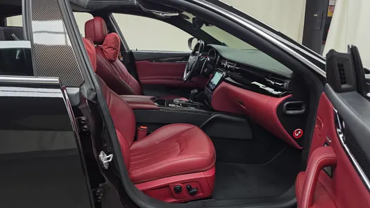Maserati 콰트로포르테 GTS 3.8 V8 2018 11