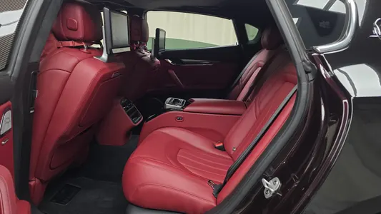 Maserati 콰트로포르테 GTS 3.8 V8 2018 12