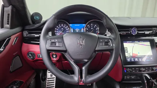 Maserati 콰트로포르테 GTS 3.8 V8 2018 13
