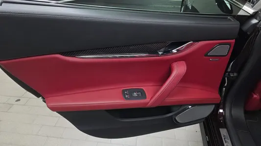Maserati 콰트로포르테 GTS 3.8 V8 2018 25