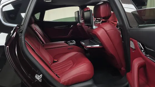 Maserati 콰트로포르테 GTS 3.8 V8 2018 26