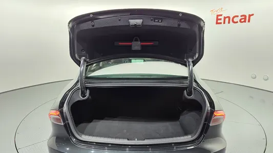 Hyundai IG 2022 18