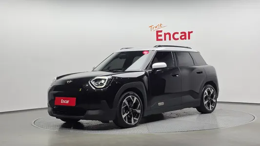 MINI 1 SE 2025