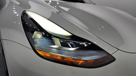 Tesla 3 AWD 2021 23