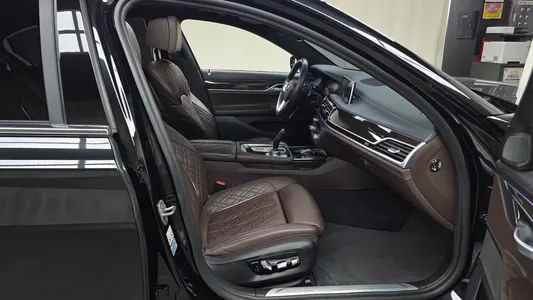 BMW 7 Series (G11) 730d xDrive 2021 11