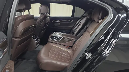 BMW 7 Series (G11) 730d xDrive 2021 27