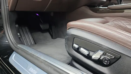BMW 7 Series (G11) 730d xDrive 2021 29
