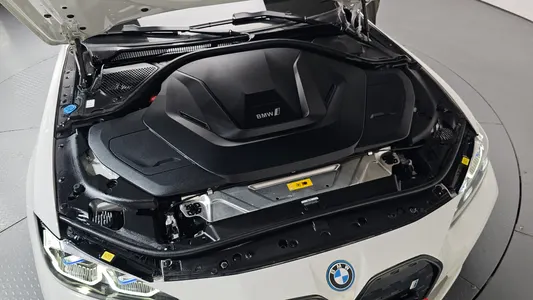 BMW i4 eDrive40 M 2022 5