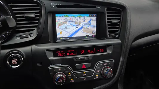 Kia K5 2012 11