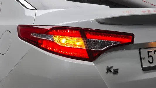Kia K5 2012 23