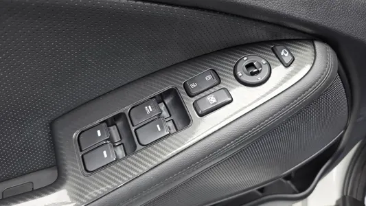 Kia K5 2012 30