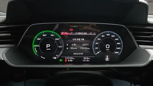 Audi e- 55 2021 8