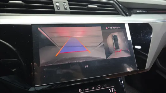 Audi e- 55 2021 15