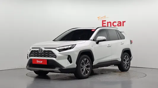 Toyota RAV4 5 2.5 4WD LTD 2025