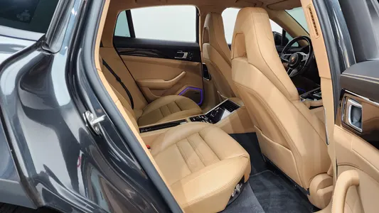 Porsche (971) 2.9 AWD E- 2020 12