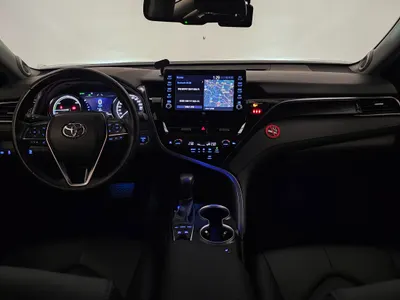 Toyota (XV70) 2.5 XLE 2023 7