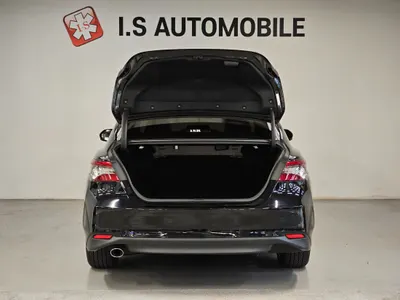 Toyota (XV70) 2.5 XLE 2023 19