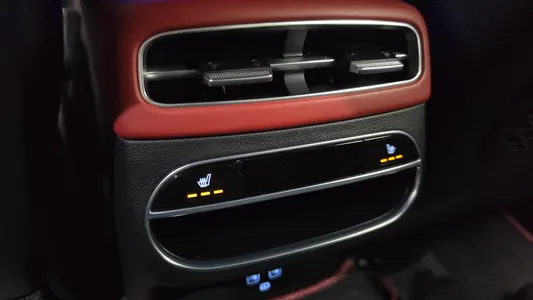 Genesis GV70 2.5T AWD 2023 19
